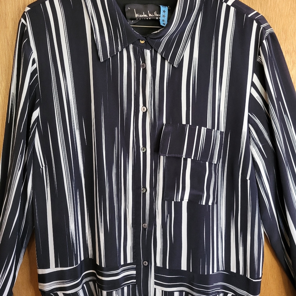 Nicole Miller Black and White Barcode Striped Shirt Dress. Size XL - Picture 7 of 16